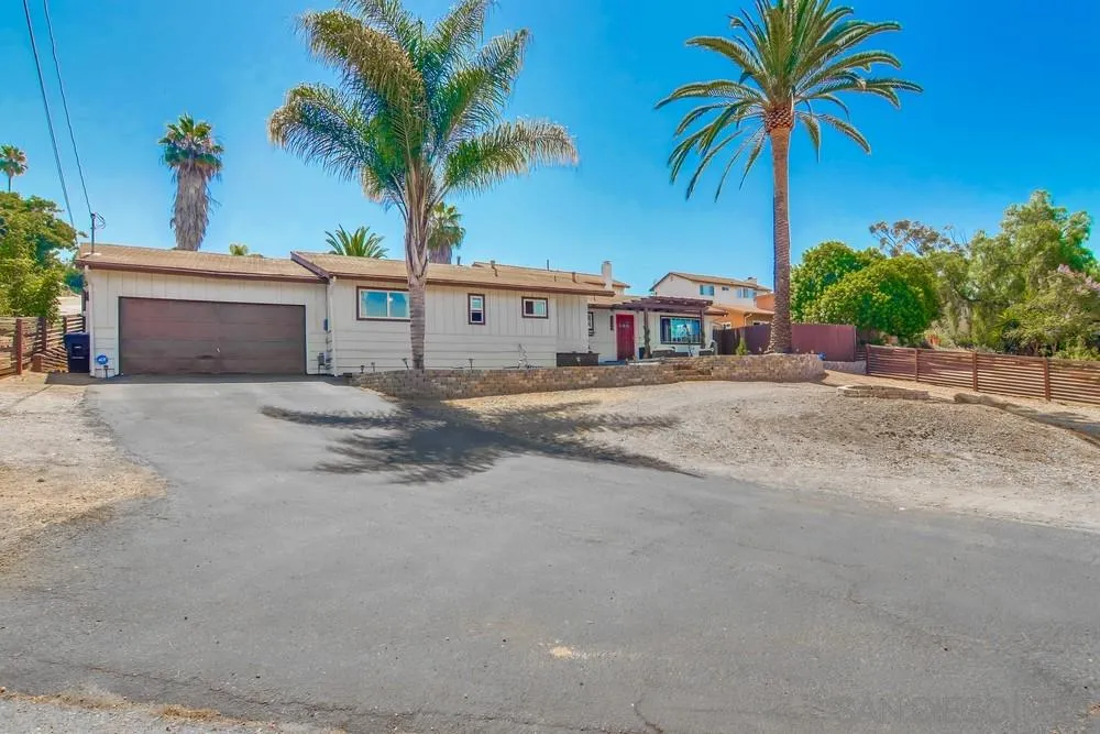 2171 Helix Street Spring Valley, CA 91977 - Photo 1 of 24 Gallery Image 1