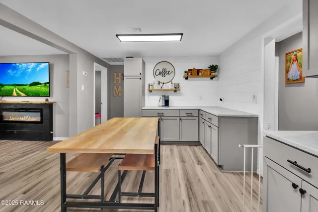 $179,900 | 15808 Dewey Road, Kaplan, LA 70548