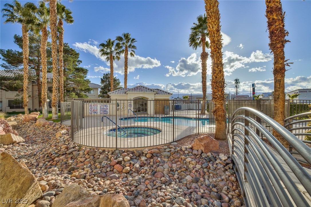 3320 South Fort Apache Road, Unit 132 Las Vegas, NV 89117 - Photo 22 of 23