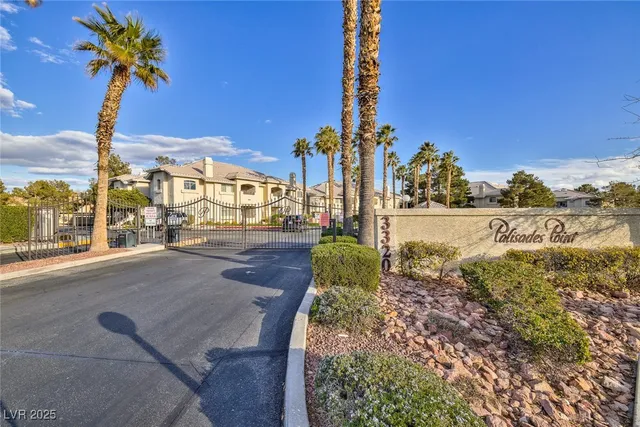 $1,700 | 3320 South Fort Apache Road, Unit 132, Las Vegas, NV 89117