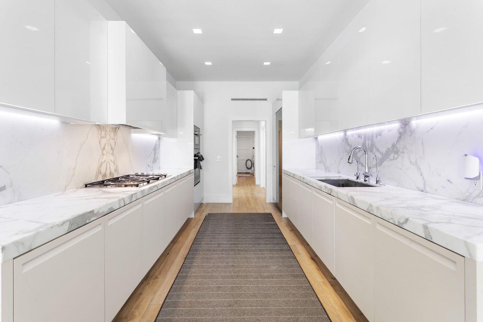 215 Island Drive Jupiter, FL 33477 - Photo 8 of 28 10