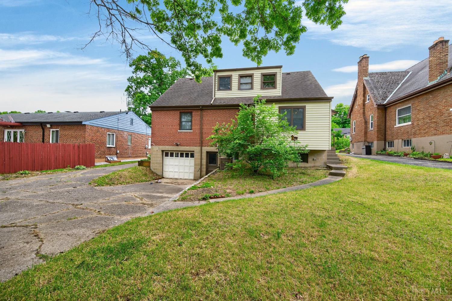 3270 Renfro Avenue Cincinnati, OH 45211 - Photo 37 of 49