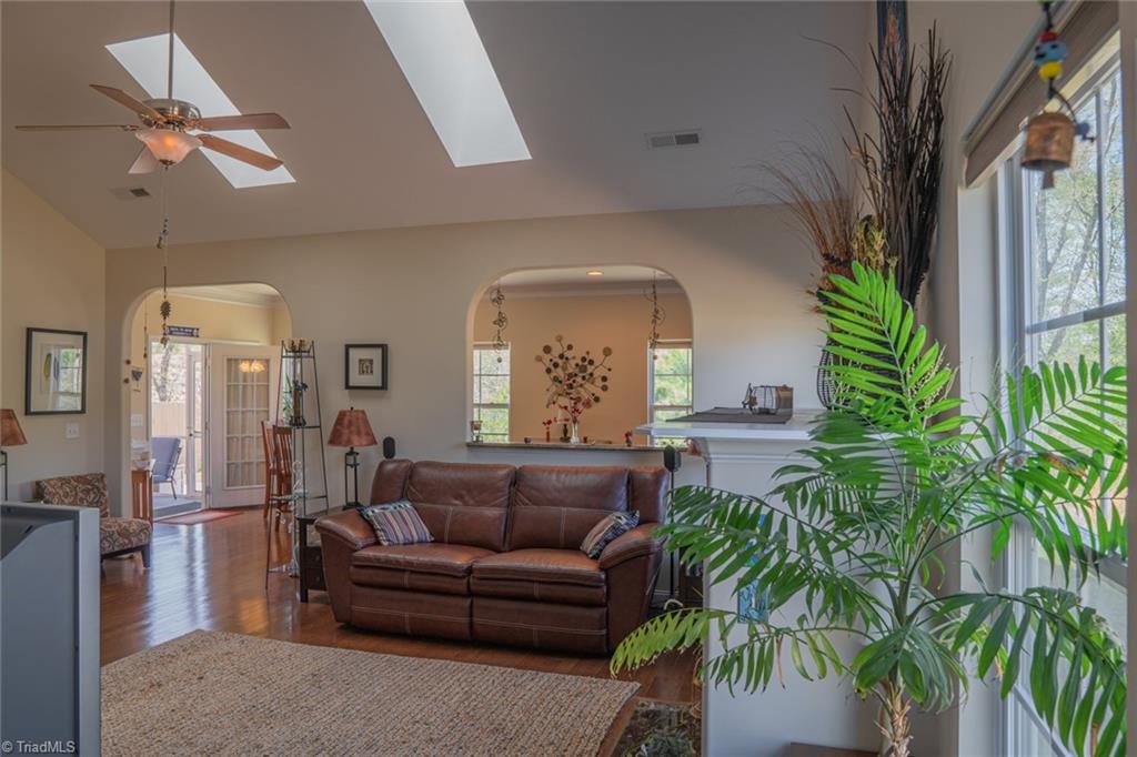 5453 Holbein Gate Road Walkertown, NC 27051 - Photo 3 of 16 Gallery Image 3