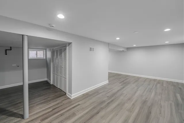 wooden floor in an empty room with wooden floor