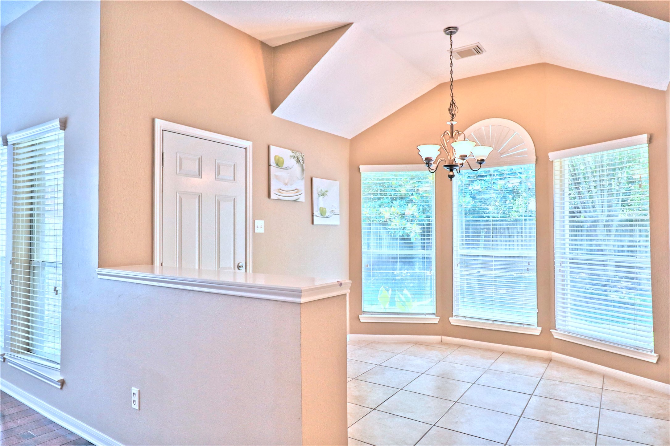 4530 Springfield Lakes Street Sugar Land, TX 77479 - Photo 12 of 32