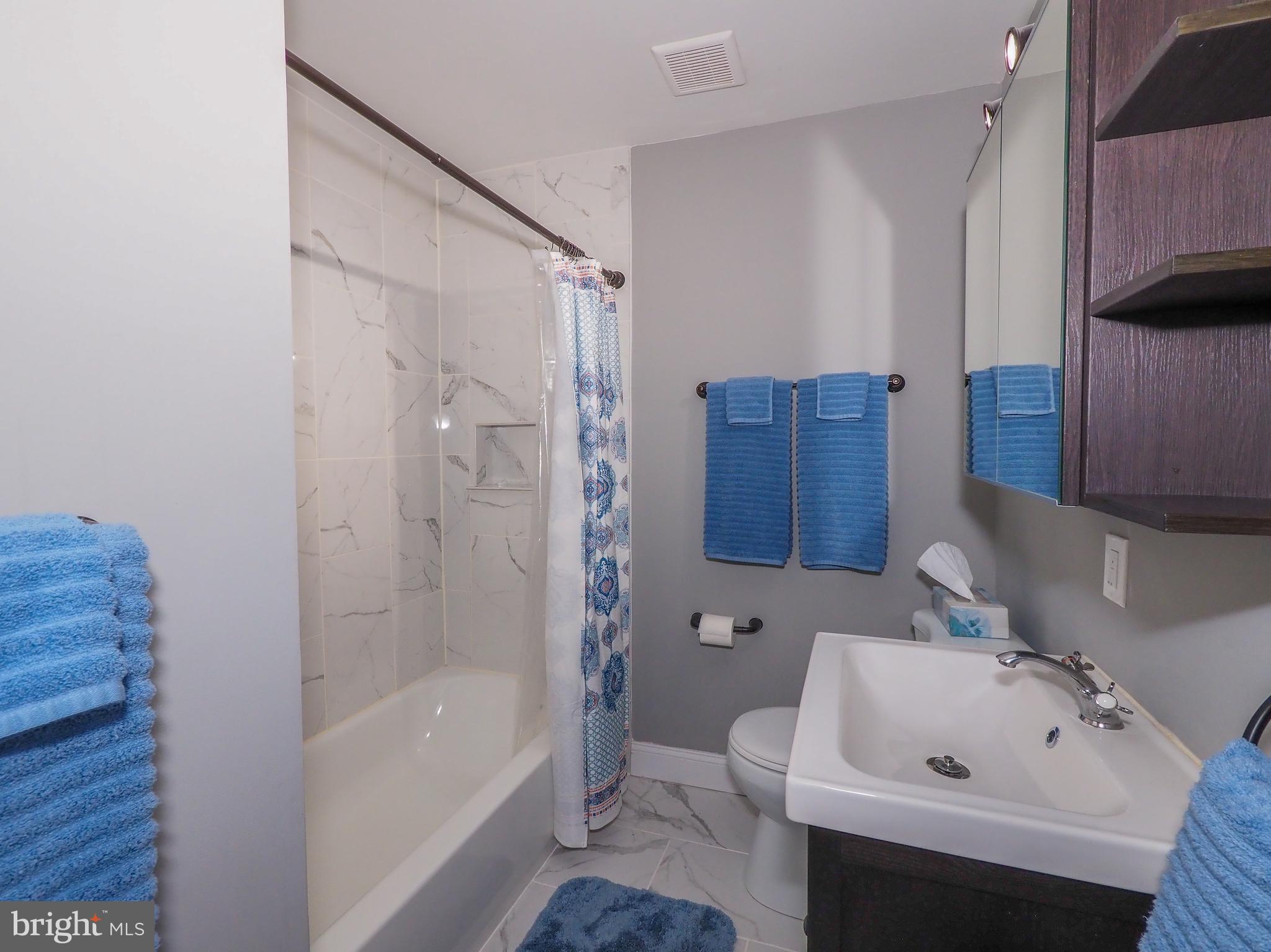 210 West Hilltop Road Brooklyn, MD 21225 - Photo 13 of 24
