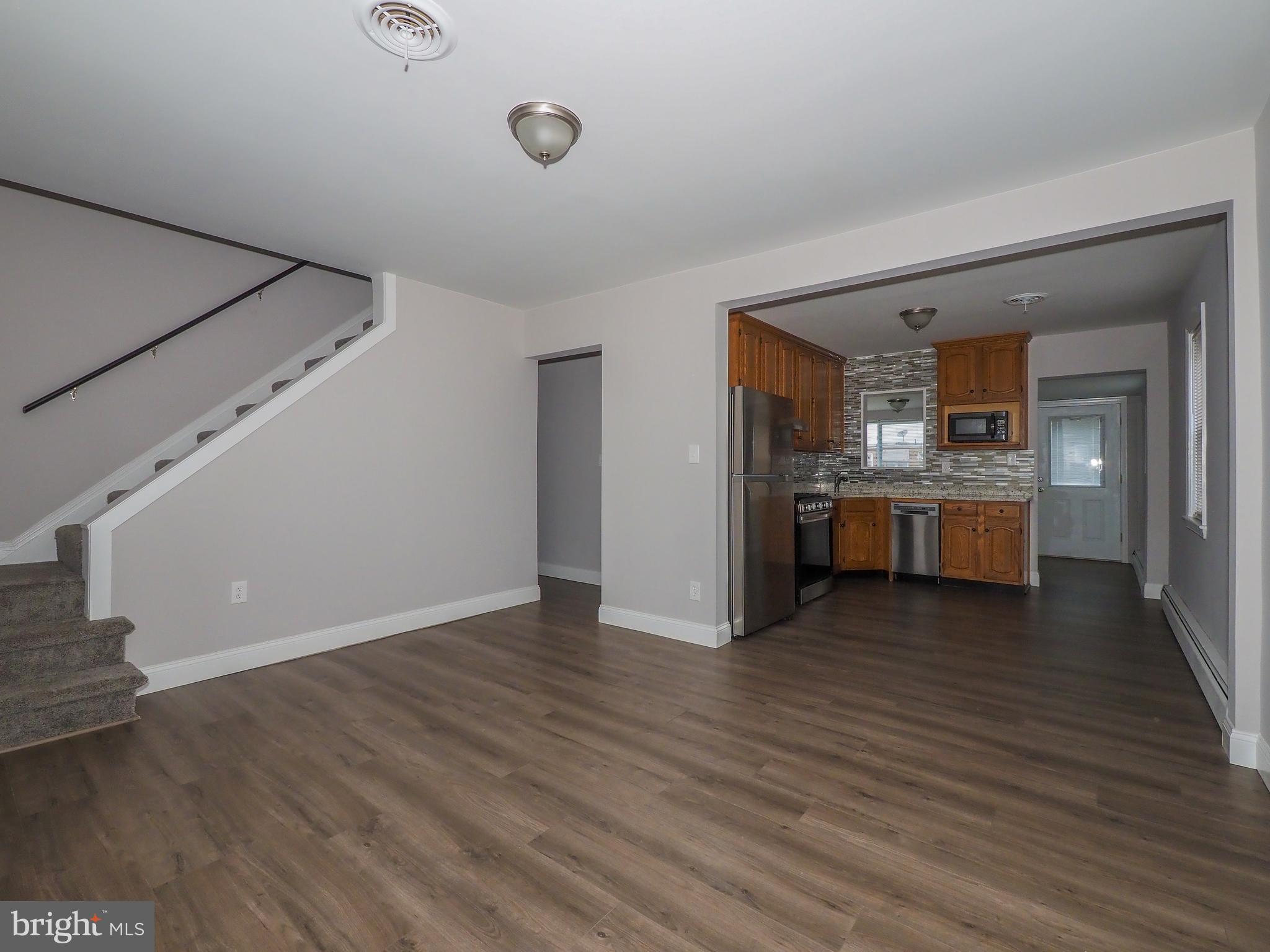 210 West Hilltop Road Brooklyn, MD 21225 - Photo 4 of 24