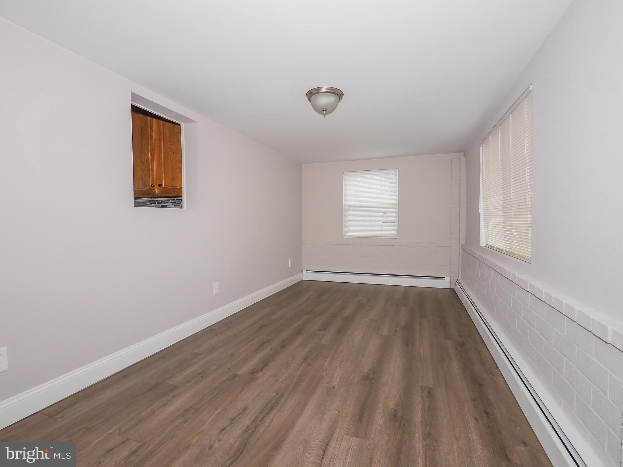 210 West Hilltop Road Brooklyn, MD 21225 - Photo 7 of 24