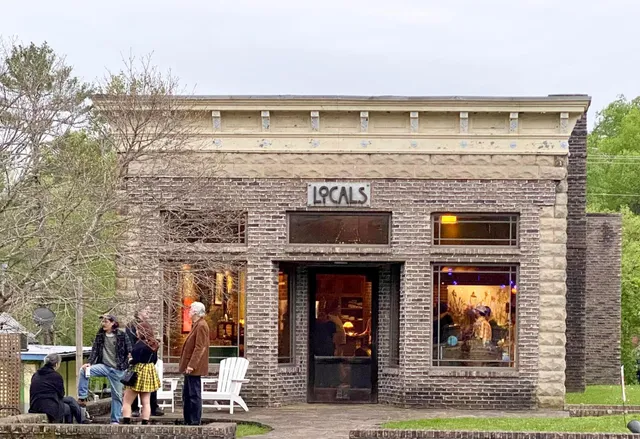 a building with a outdoor space