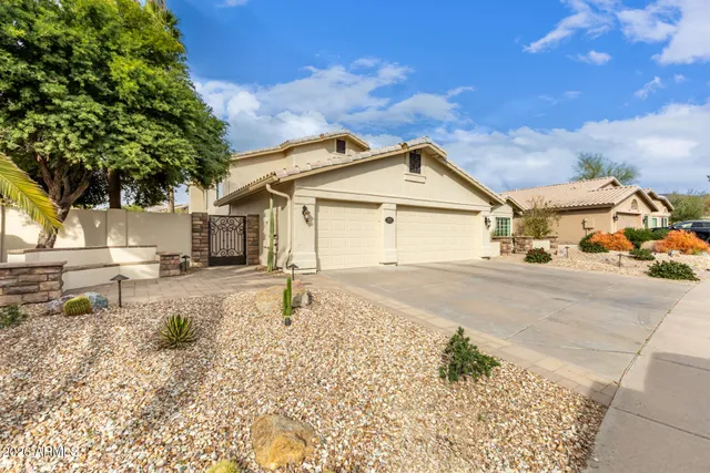 $775,000 | 15430 South 26th Way, Phoenix, AZ 85048