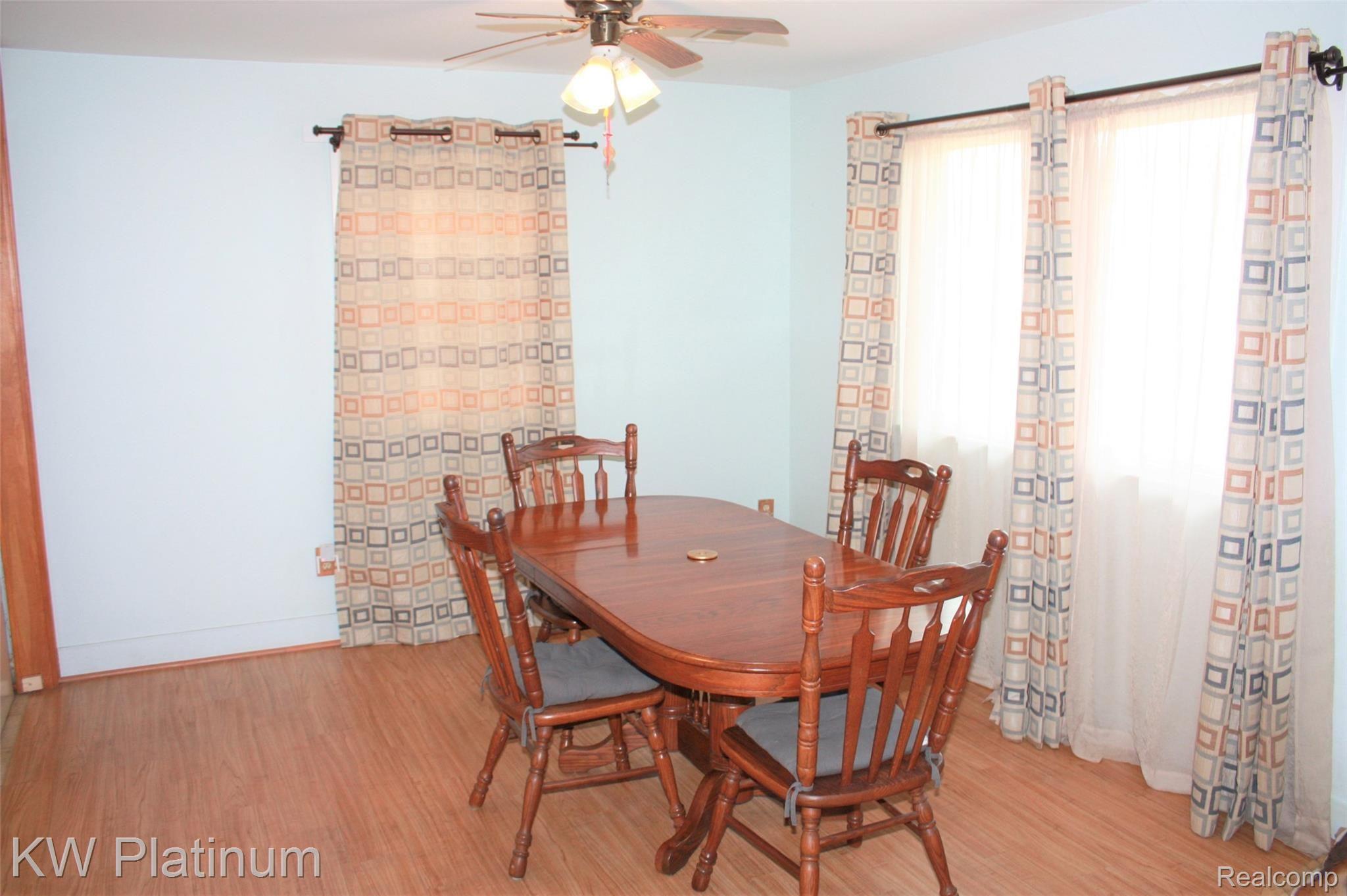 2743 Michigan Road Port Huron, MI 48060 - Photo 9 of 16 IMG_9670 new.jpg