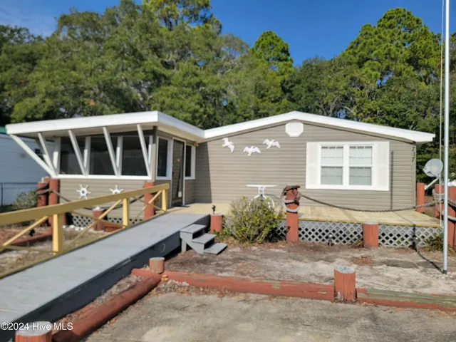 $247,500 | 717 Live Oak Drive, Sunset Beach, NC 28468