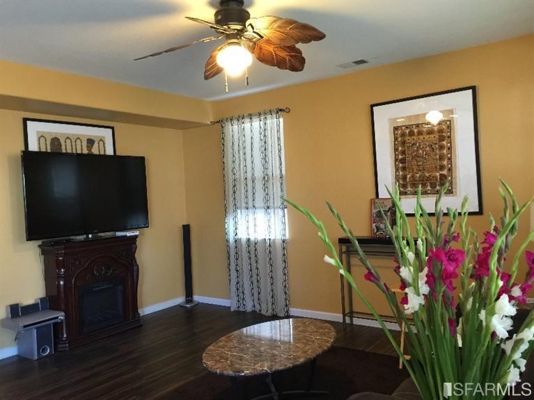 216 Douglas Road Oakley, CA 94561 - Photo 8 of 10 Gallery Image 8