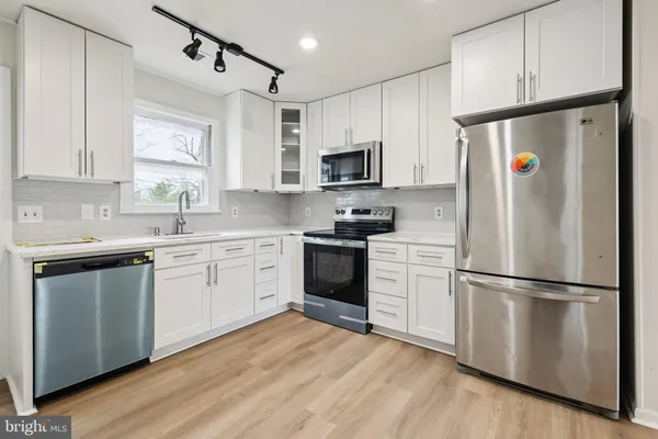 $284,900 | 120 Early Drive, Winchester, VA 22603