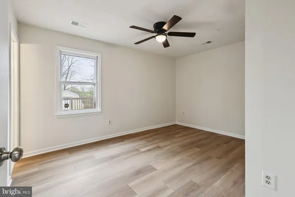 $284,900 | 120 Early Drive, Winchester, VA 22603