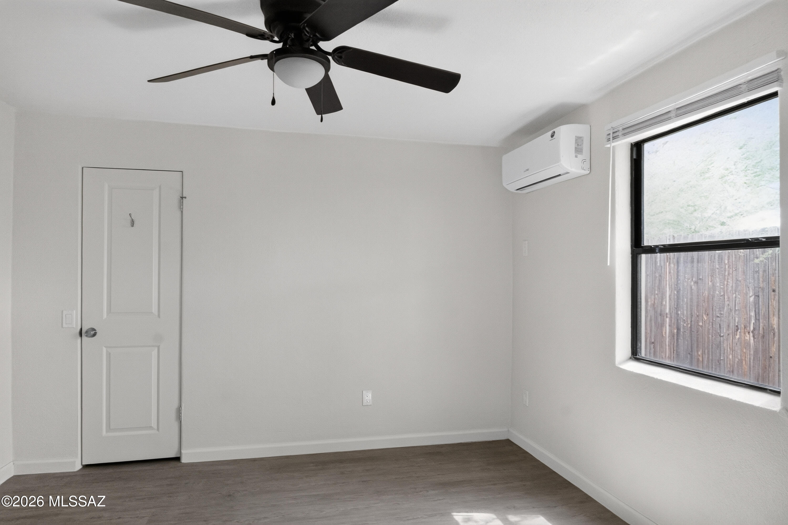 131 West Pastime Road Tucson, AZ 85705 - Photo 16 of 18 Guest Quarters Bedroom