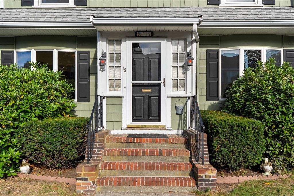 18 Hummock Road Quincy, MA 02171 - Photo 3 of 37 a front view of a house