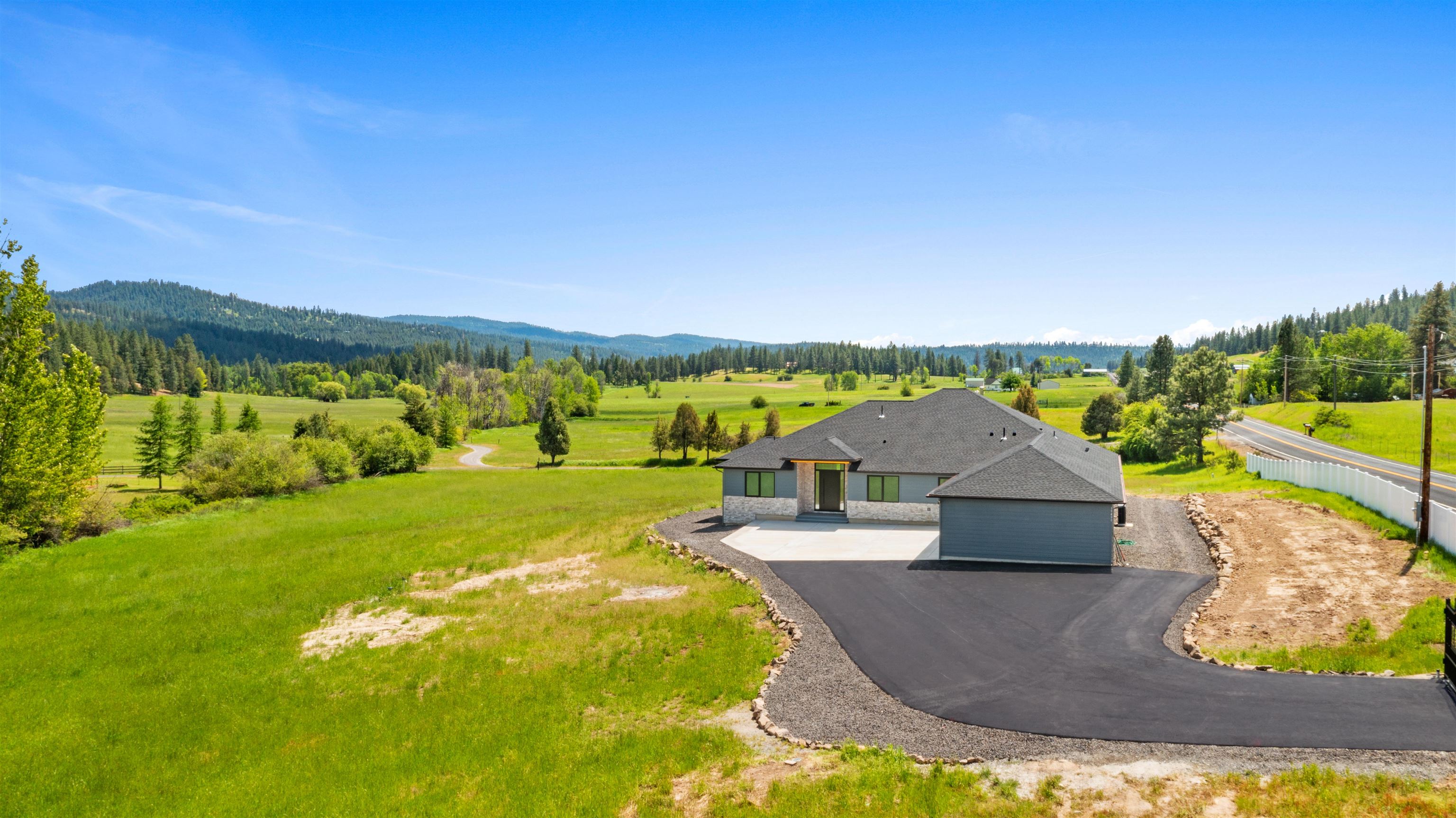 19490 North Madison Road Mead, WA 99021 - Photo 4 of 50