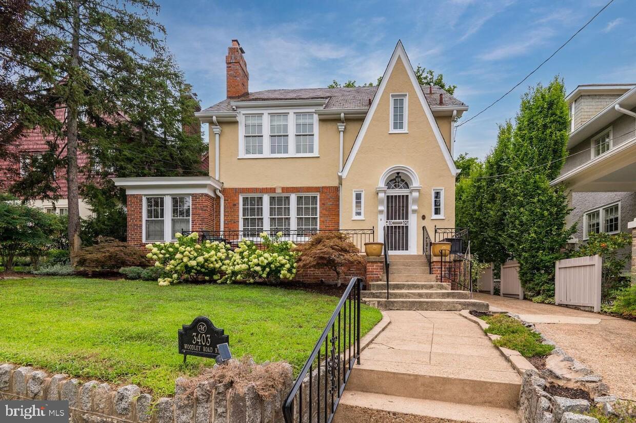 3403 Woodley Rd Northwest  