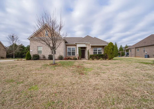 $557,000 | 5111 General Eisenhower Drive, Murfreesboro, TN 37129