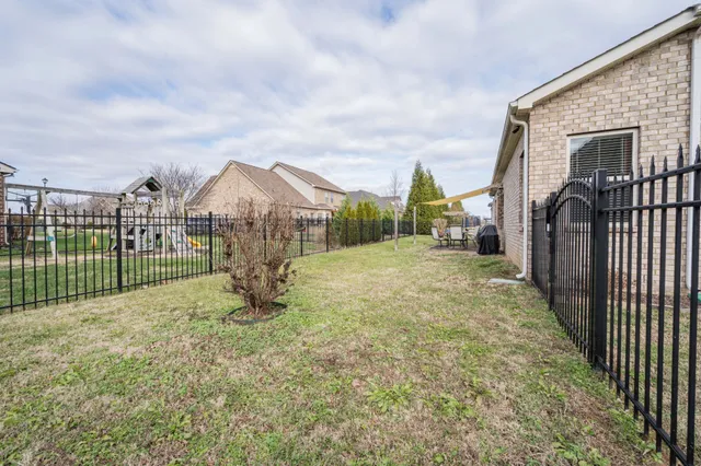 $557,000 | 5111 General Eisenhower Drive, Murfreesboro, TN 37129
