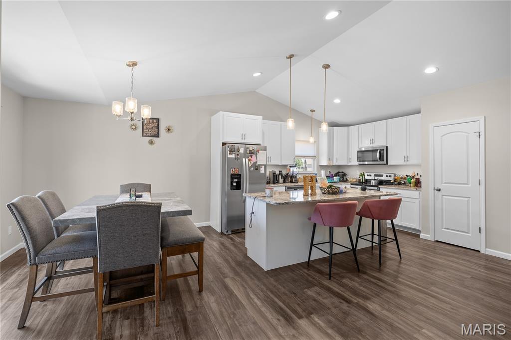 3422 Chippewa Drive Belleville, IL 62221 - Photo 11 of 36