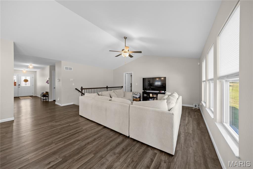 3422 Chippewa Drive Belleville, IL 62221 - Photo 17 of 36