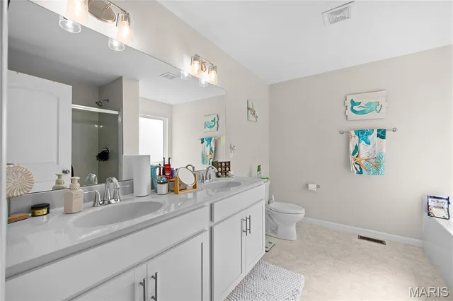 $395,000 | 3422 Chippewa Drive, Belleville, IL 62221