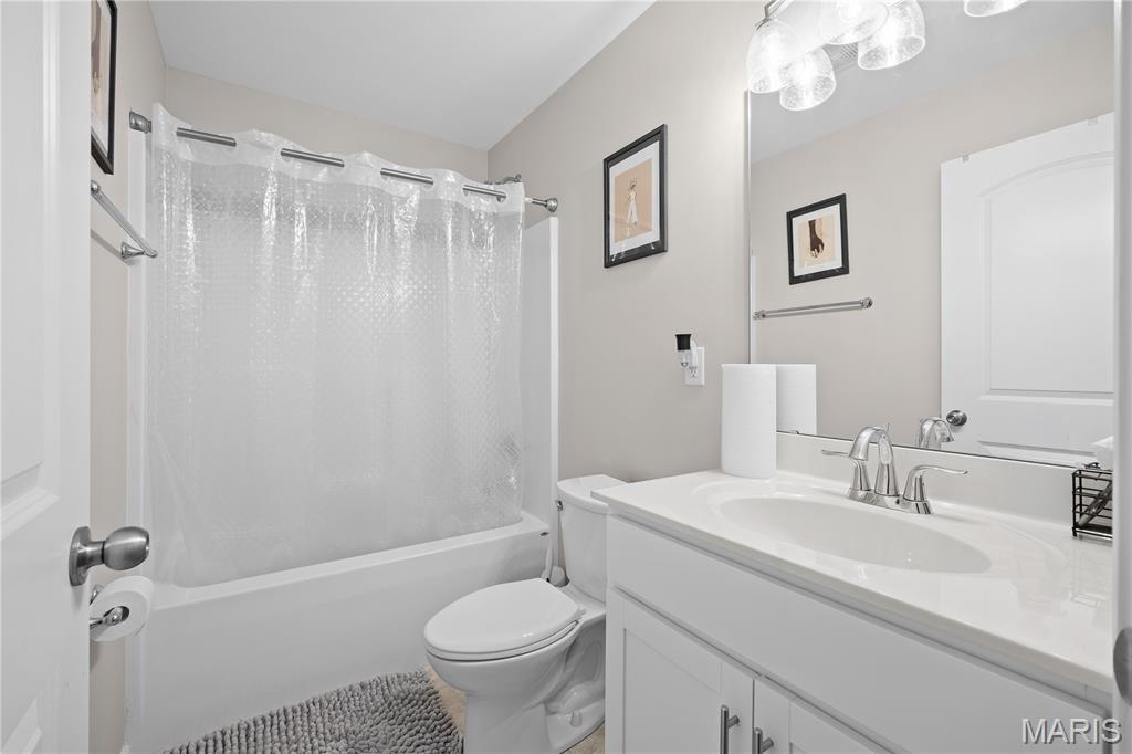 3422 Chippewa Drive Belleville, IL 62221 - Photo 6 of 36