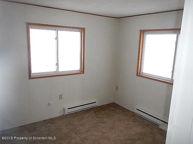 116 Tiffany Road Hawley, PA 18428 - Photo 5 of 14 Gallery Image 5
