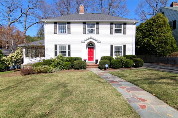 95 Fellsview Road Stoneham, MA 02180 - Photo 1 of 30 Gallery Image 1