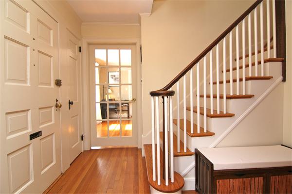 95 Fellsview Road Stoneham, MA 02180 - Photo 5 of 30 Gallery Image 5