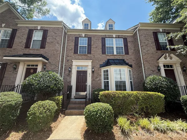 $2,700 | 377 Armour Street, Davidson, NC 28036