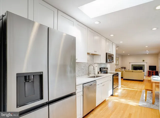 $5,700 | 3300 Prince William Drive, Fairfax, VA 22031