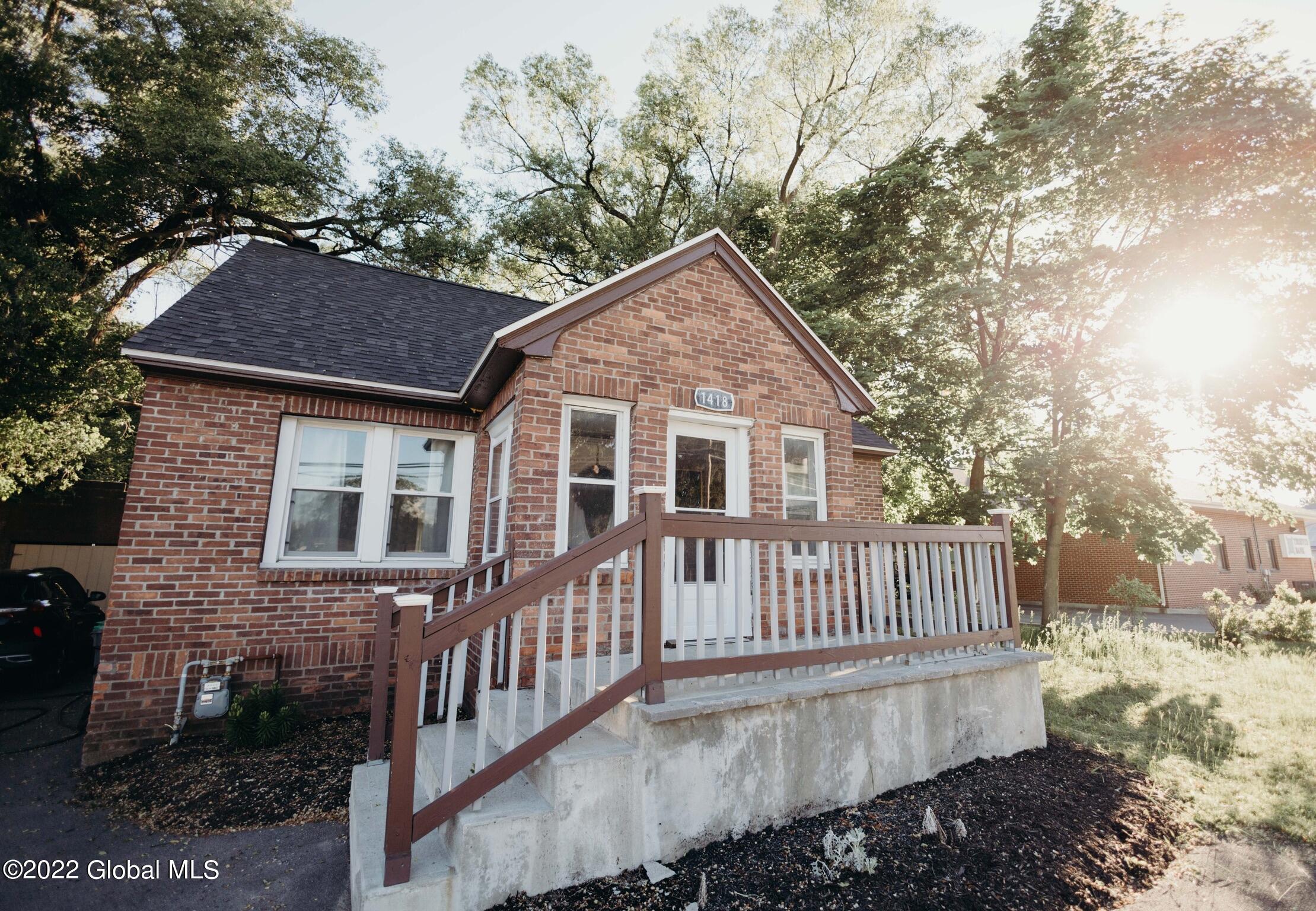 1418 Curry Road Rotterdam, NY 12306 - Photo 1 of 37 1418 Curry Road-33