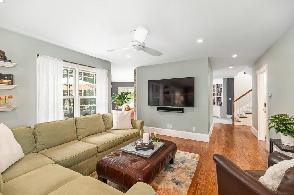 25 Juniper Street Wenham, MA 01984 - Photo 11 of 42