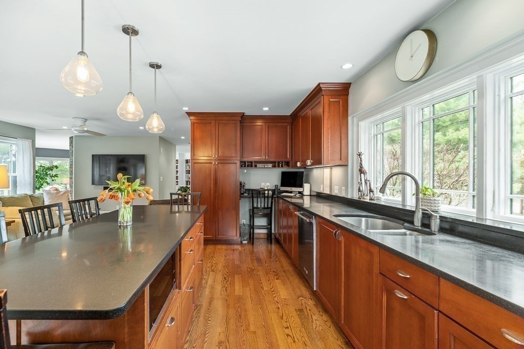 25 Juniper Street Wenham, MA 01984 - Photo 15 of 42