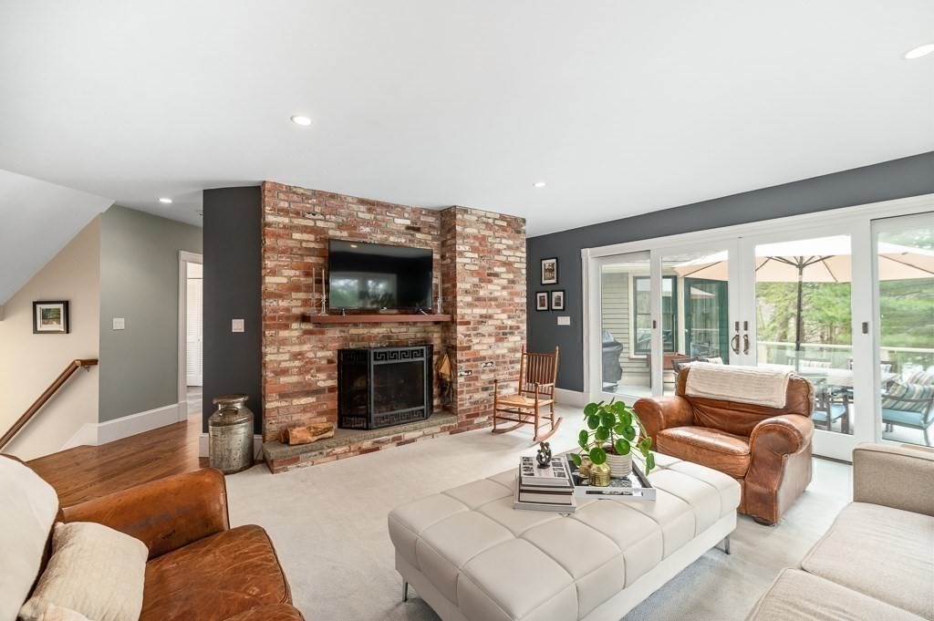 25 Juniper Street Wenham, MA 01984 - Photo 6 of 42