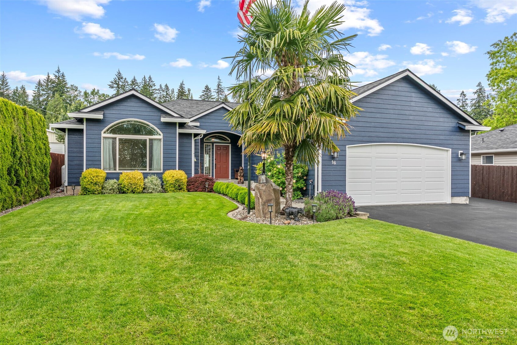 16 Pacific Place Longview, WA 98632 - Photo 2 of 39
