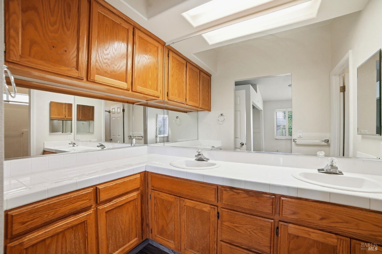 2427 Bramble Way Santa Rosa, CA 95403 - Photo 14 of 40