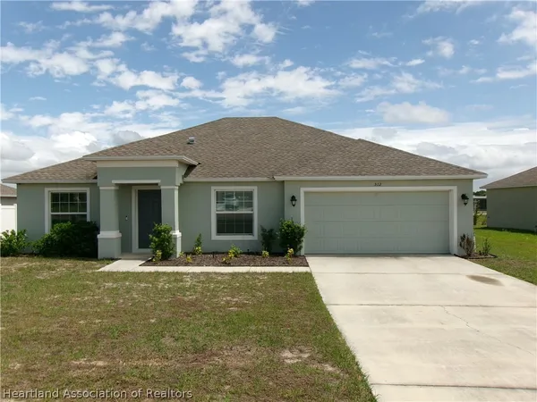 $259,900 | 512 Central Ridge Lane, Frostproof, FL 33843