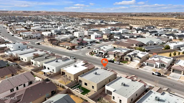 $342,500 | 837 Bronze Hill Avenue, Santa Teresa, NM 88008