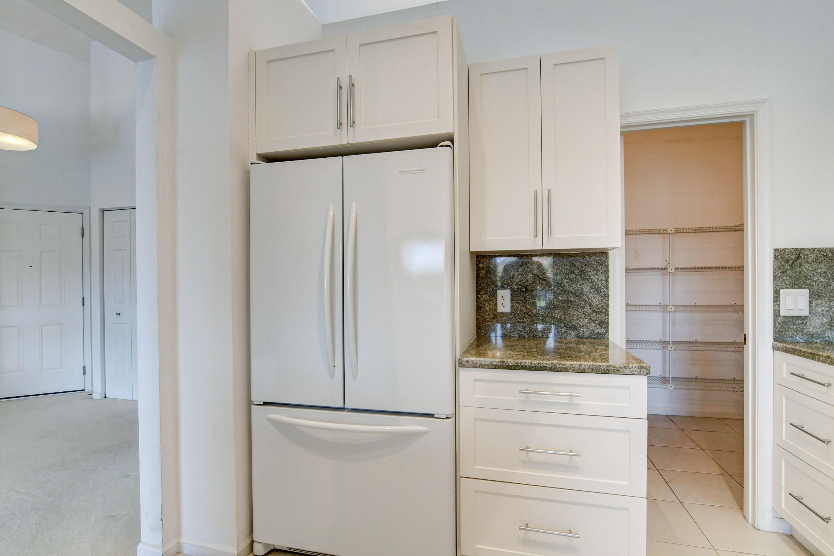 5771 Coach House Circle, Unit G Boca Raton, FL 33486 - Photo 13 of 72 Large Pantry