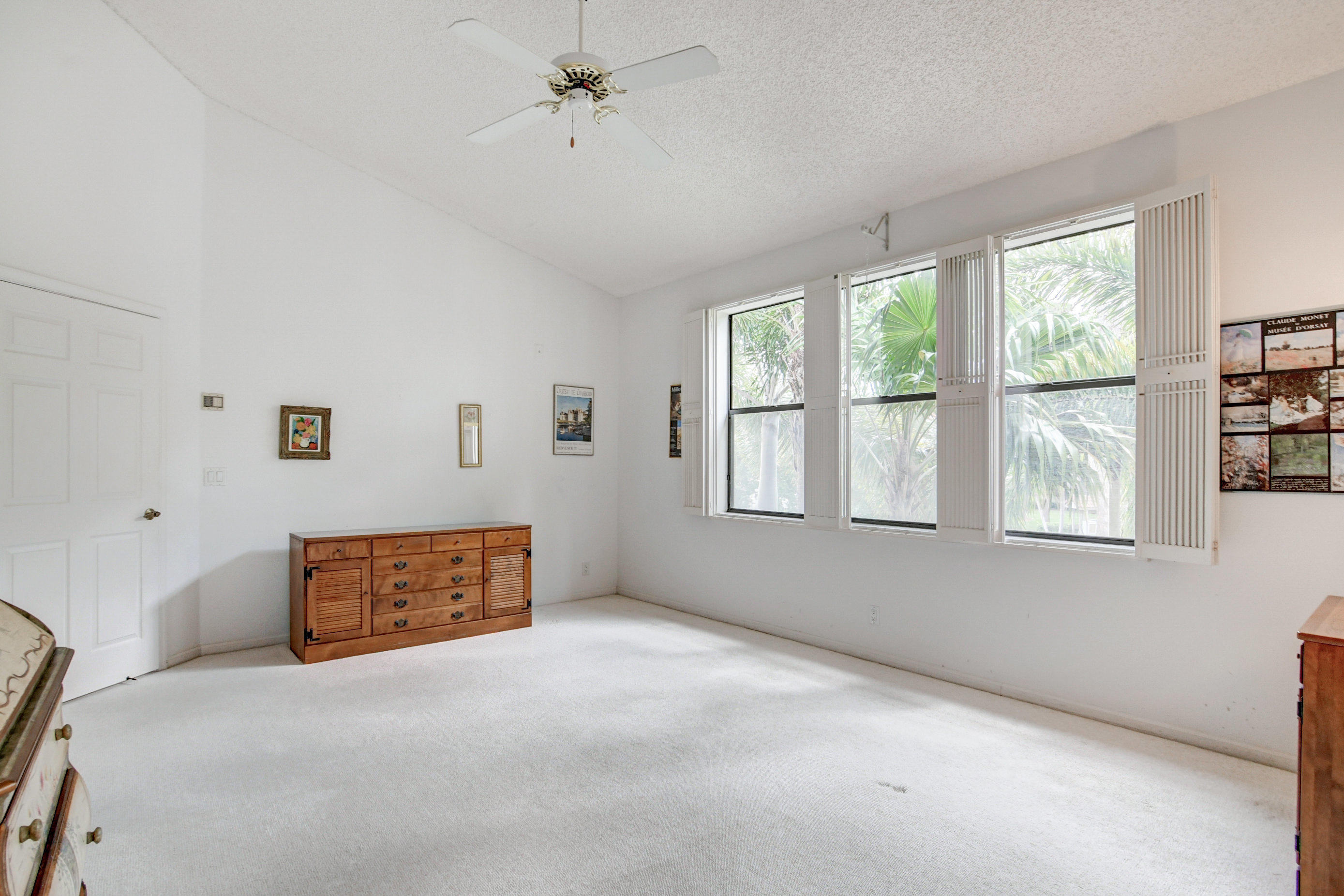5771 Coach House Circle, Unit G Boca Raton, FL 33486 - Photo 18 of 72 Master Vaulted Ceiling