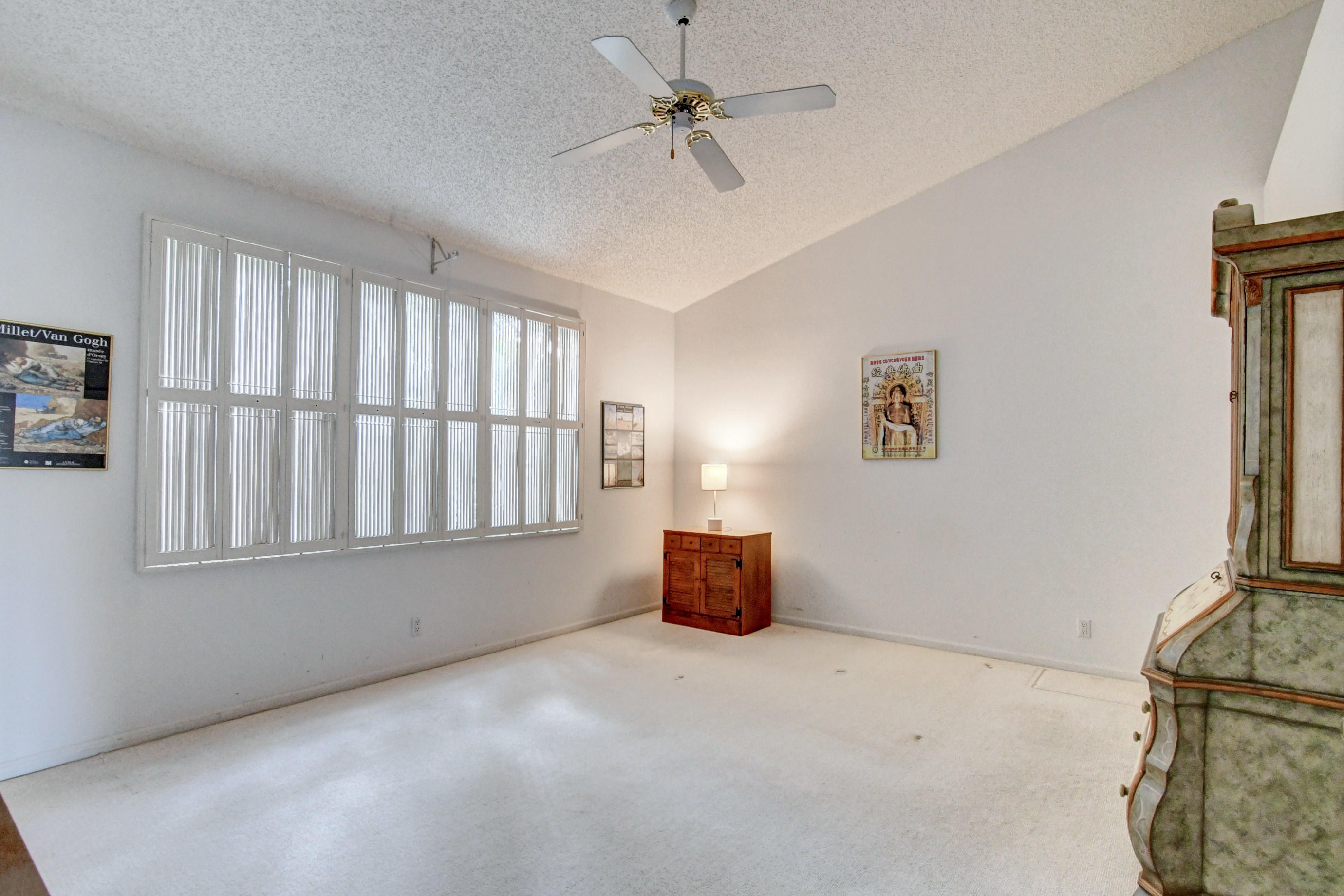 5771 Coach House Circle, Unit G Boca Raton, FL 33486 - Photo 20 of 72 Master Vaulted Ceiling