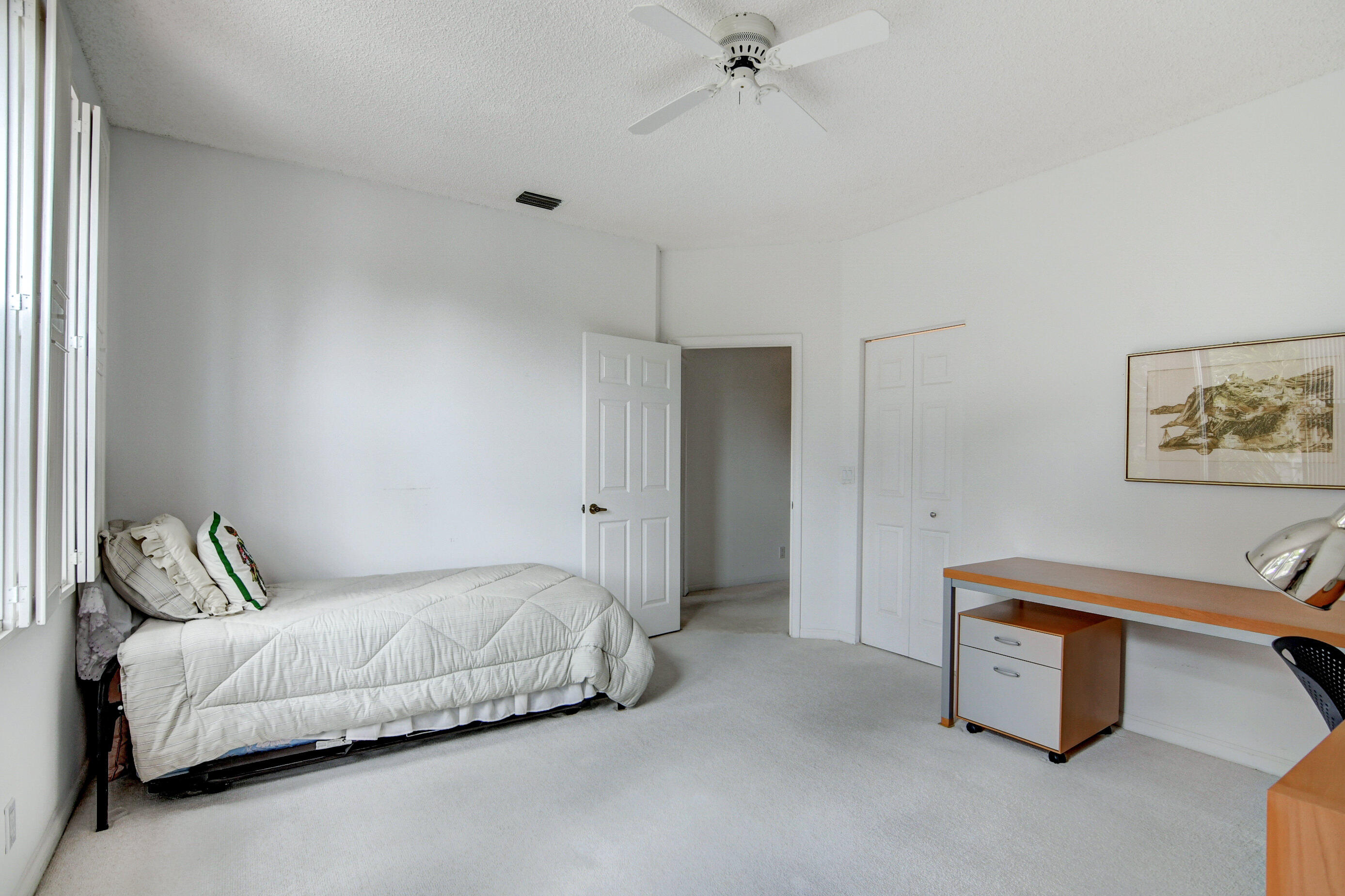 5771 Coach House Circle, Unit G Boca Raton, FL 33486 - Photo 30 of 72 Large Guest Bedroom
