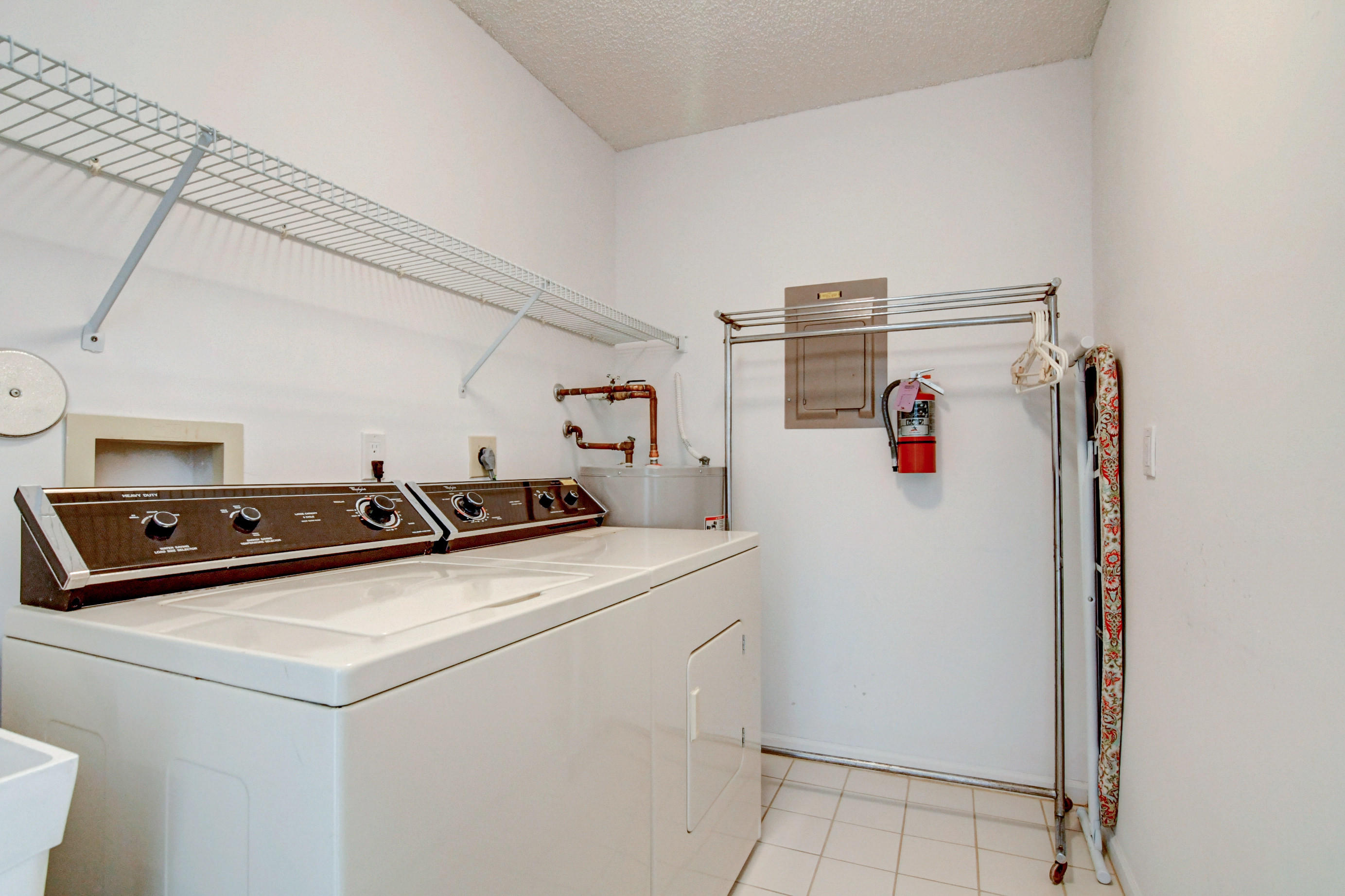 5771 Coach House Circle, Unit G Boca Raton, FL 33486 - Photo 37 of 72 Large Laundry Room