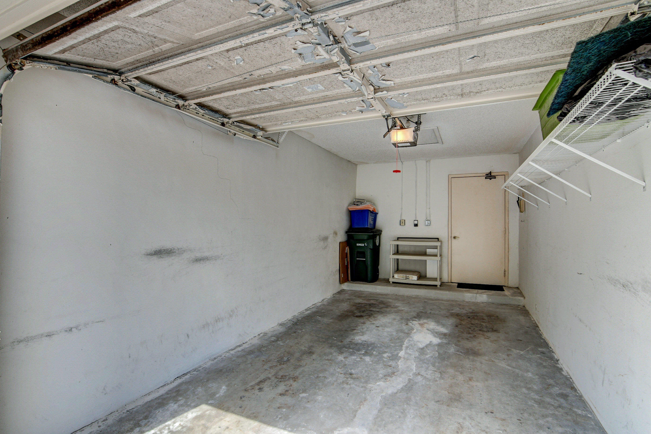 5771 Coach House Circle, Unit G Boca Raton, FL 33486 - Photo 51 of 72 Attached Garage