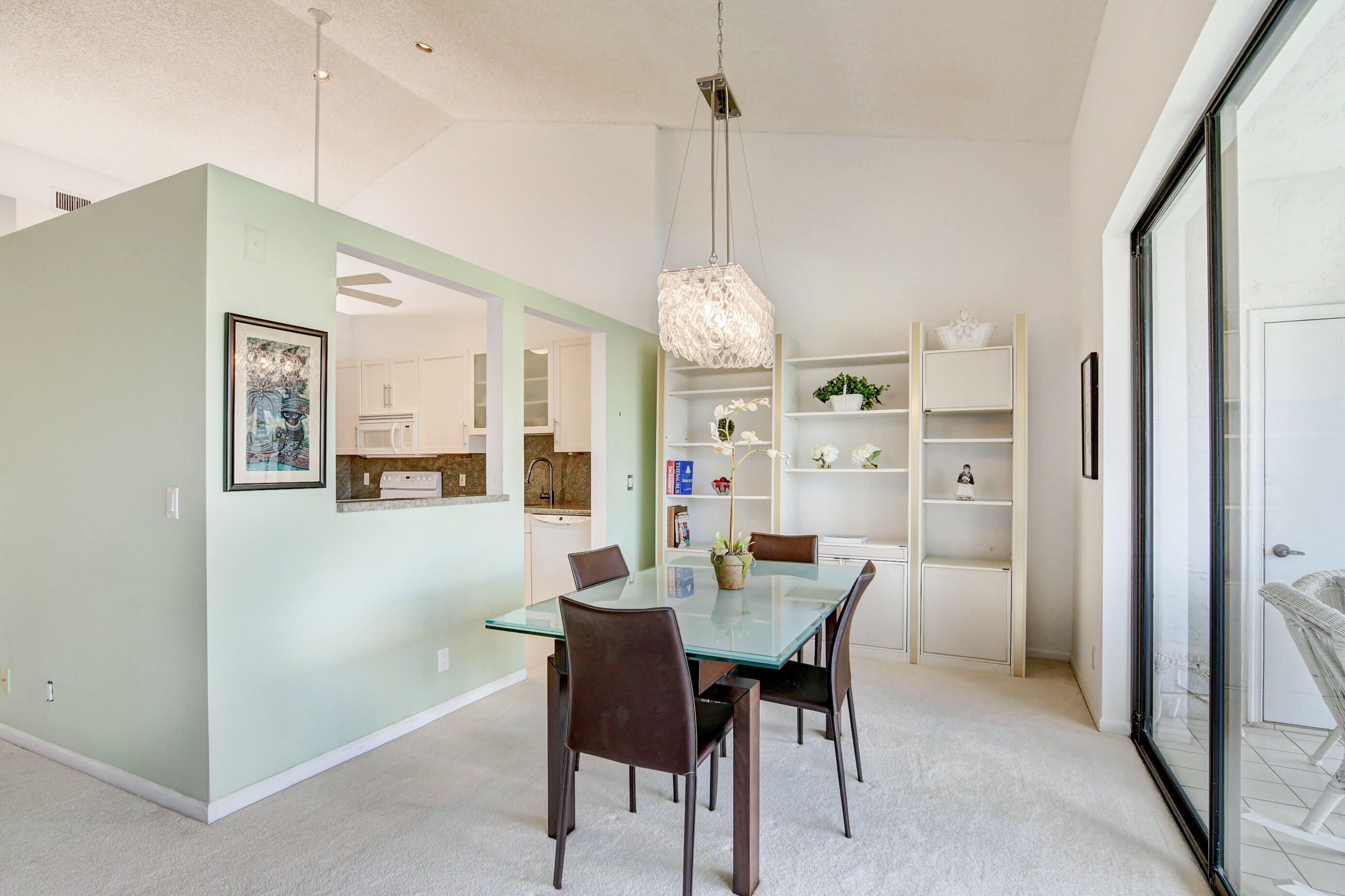 5771 Coach House Circle, Unit G Boca Raton, FL 33486 - Photo 7 of 72 Dining Area