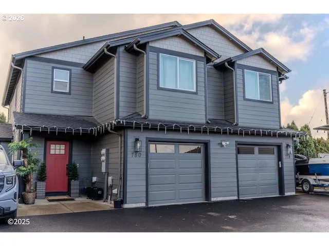 $950,000 | 778 East Jefferson Street, Stayton, OR 97383